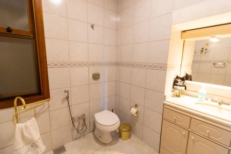 Casa à venda com 154m², 3 quartos e 3 vagasBanheiro da Suíte