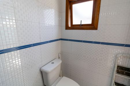Casa à venda com 154m², 3 quartos e 3 vagasBanheiro 1