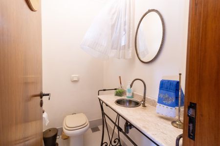 Casa à venda com 154m², 3 quartos e 3 vagasLavabo