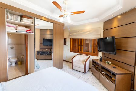 Casa à venda com 154m², 3 quartos e 3 vagasSuíte