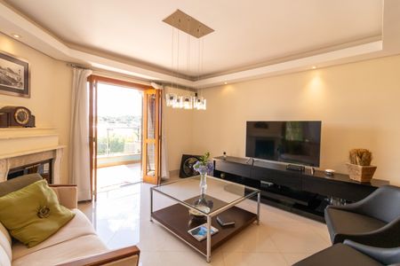 Casa à venda com 154m², 3 quartos e 3 vagasSala