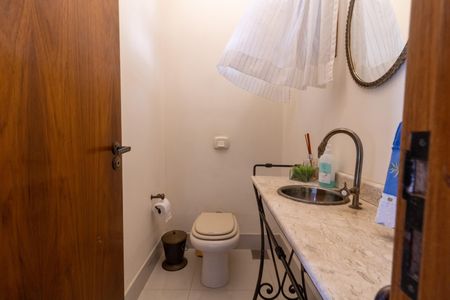 Casa à venda com 154m², 3 quartos e 3 vagasLavabo