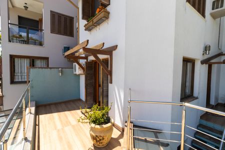 Casa à venda com 154m², 3 quartos e 3 vagasVaranda