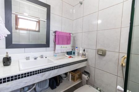 Casa à venda com 154m², 3 quartos e 3 vagasBanheiro 2