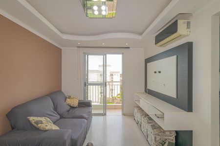 Sala de apartamento para alugar com 2 quartos, 48m² em Igara, Canoas