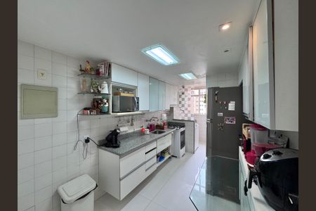 Apartamento à venda com 97m², 3 quartos e 1 vagaCozinha e Área de Serviço