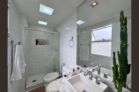 Apartamento à venda com 97m², 3 quartos e 1 vagaSuíte 1 - Banheiro