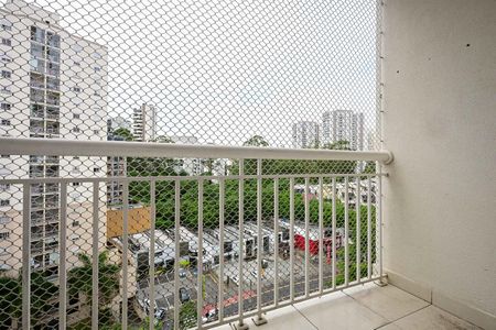 Varanda de apartamento para alugar com 2 quartos, 57m² em Vila Andrade, São Paulo