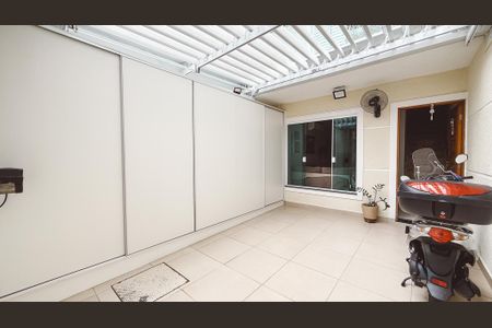 Casa à venda com 75m², 2 quartos e 1 vagaGaragem