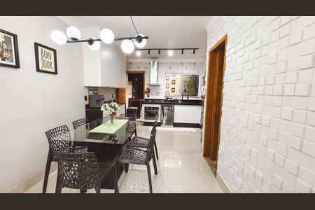 Casa à venda com 75m², 2 quartos e 1 vagaSala/Cozinha