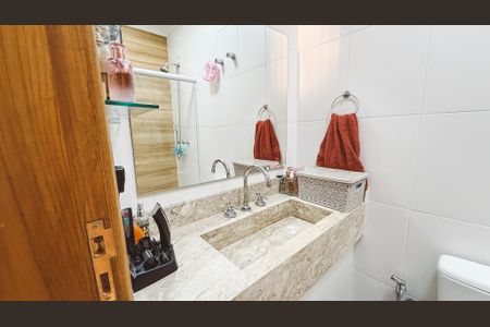 Casa à venda com 75m², 2 quartos e 1 vagaBanheiro da Suíte 1