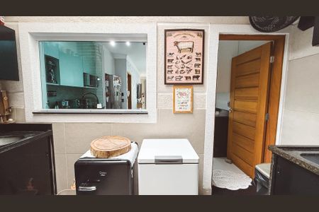 Casa à venda com 75m², 2 quartos e 1 vagaÁrea de Serviço