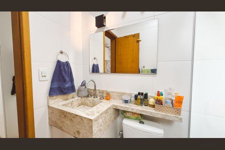 Casa à venda com 75m², 2 quartos e 1 vagaBanheiro da Suíte 2