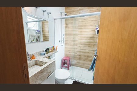 Casa à venda com 75m², 2 quartos e 1 vagaBanheiro da Suíte 2