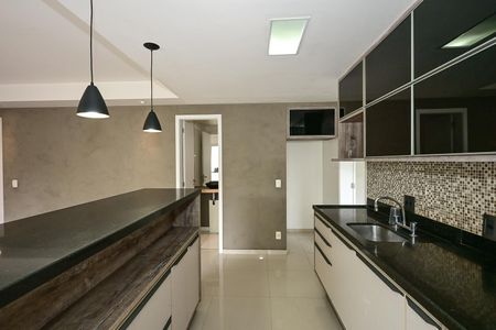 Apartamento à venda com 84m², 2 quartos e 1 vagaCozinha