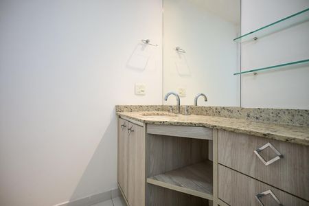 Apartamento à venda com 84m², 2 quartos e 1 vagaBanheiro Suíte 2