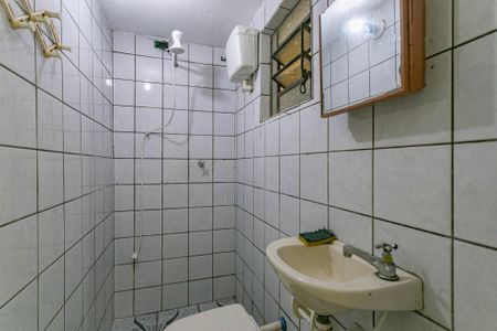 Banheiro de casa para alugar com 1 quarto, 32m² em Vila Marte, São Paulo