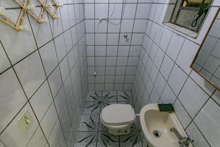 Banheiro de casa para alugar com 1 quarto, 32m² em Vila Marte, São Paulo