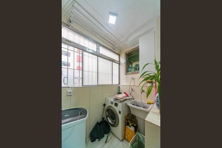 Apartamento à venda com 70m², 3 quartos e 1 vagaÁrea de Serviço