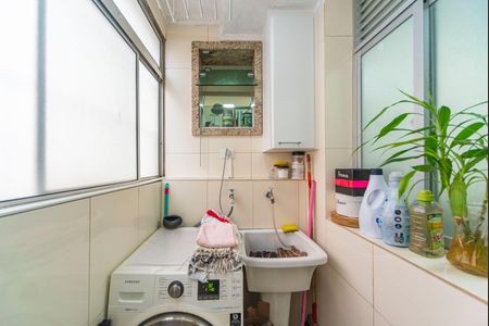 Apartamento à venda com 70m², 3 quartos e 1 vagaÁrea de Serviço