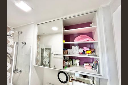 Apartamento à venda com 92m², 2 quartos e 2 vagasBanheiro da Suíte 2