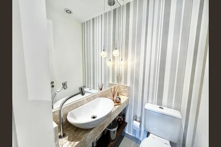 Apartamento à venda com 92m², 2 quartos e 2 vagasLavabo