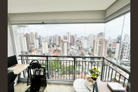Apartamento à venda com 92m², 2 quartos e 2 vagasVaranda Quarto Suíte