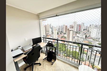 Apartamento à venda com 92m², 2 quartos e 2 vagasVaranda Quarto Suíte