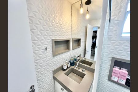 Apartamento à venda com 92m², 2 quartos e 2 vagasBanheiro da Suíte