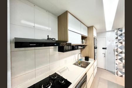 Apartamento à venda com 92m², 2 quartos e 2 vagasCozinha