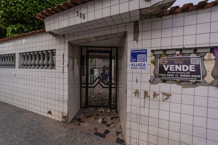 Apartamento para alugar com 55m², 2 quartos e 1 vaga Apartamento para alugar com 55m², 2 quartos e 1 vagaFachada