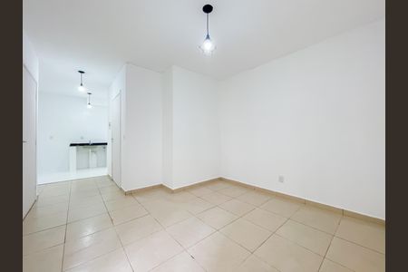 Sala de apartamento para alugar com 2 quartos, 50m² em Metalúrgicos, Osasco