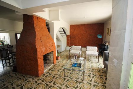 Sala 1 de casa para alugar com 6 quartos, 350m² em Nonoai, Porto Alegre