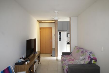 Sala de apartamento para alugar com 2 quartos, 42m² em Santa Fe, Porto Alegre