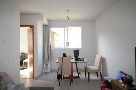 Sala de apartamento para alugar com 2 quartos, 42m² em Santa Fe, Porto Alegre