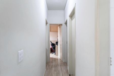 Corredor de apartamento à venda com 3 quartos, 60m² em Alípio de Melo, Belo Horizonte