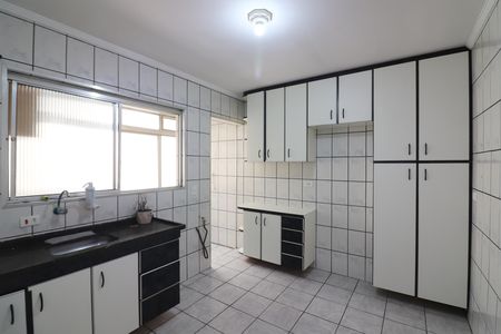 Apartamento para alugar com 65m², 2 quartos e 1 vagaCozinha 