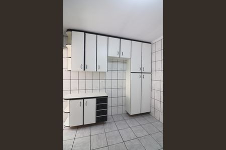 Apartamento para alugar com 65m², 2 quartos e 1 vagaCozinha 