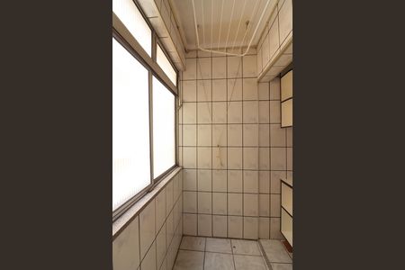 Apartamento para alugar com 65m², 2 quartos e 1 vagaÁrea de Serviço