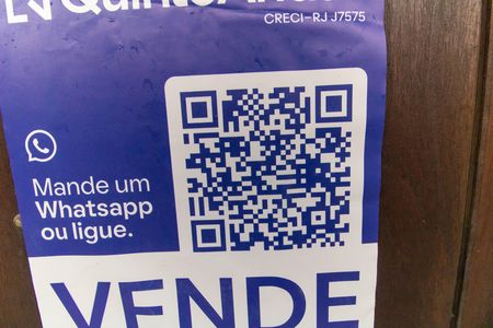 Casa à venda com 327m², 4 quartos e 4 vagasPlaquinha 