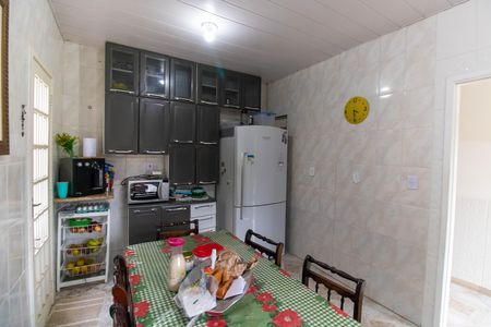 Casa à venda com 327m², 4 quartos e 4 vagasCozinha