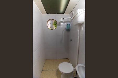 Casa à venda com 327m², 4 quartos e 4 vagasBanheiro da Suíte