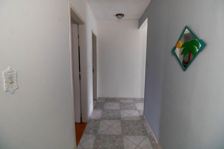 Casa à venda com 327m², 4 quartos e 4 vagasCorredor 