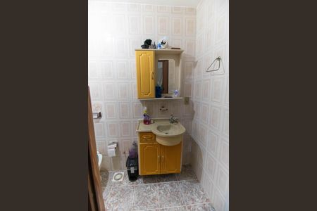 Casa à venda com 327m², 4 quartos e 4 vagasBanheiro da Suíte 2