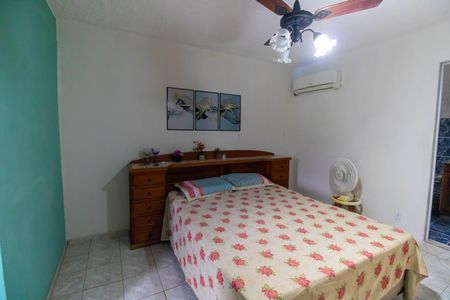 Casa à venda com 327m², 4 quartos e 4 vagasSuíte 1