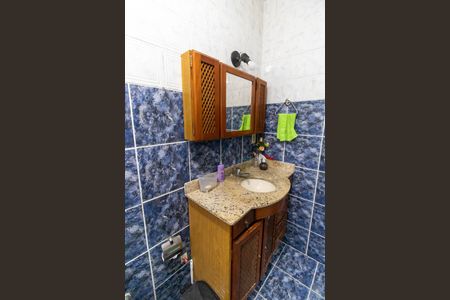 Casa à venda com 327m², 4 quartos e 4 vagasBanheiro da Suíte 1