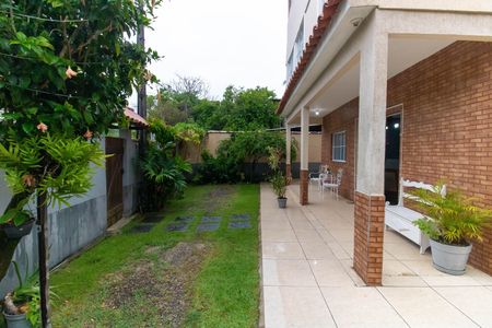 Casa à venda com 327m², 4 quartos e 4 vagasÁrea externa