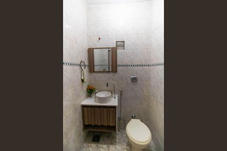 Casa à venda com 327m², 4 quartos e 4 vagasLavabo