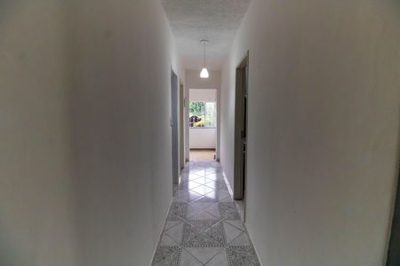 Casa à venda com 327m², 4 quartos e 4 vagasCorredor