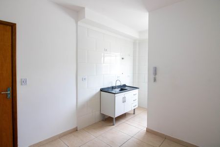 Sala / Cozinha de apartamento para alugar com 2 quartos, 40m² em Jardim Nordeste, São Paulo
